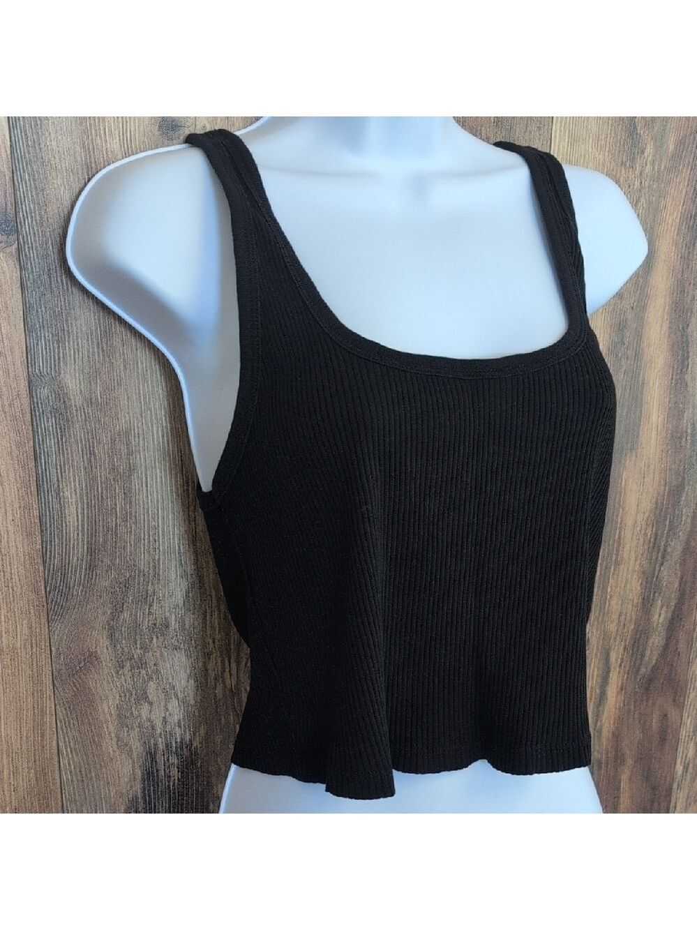 Old Navy Black Ribbed Crop Fitted Tank Top XL E114